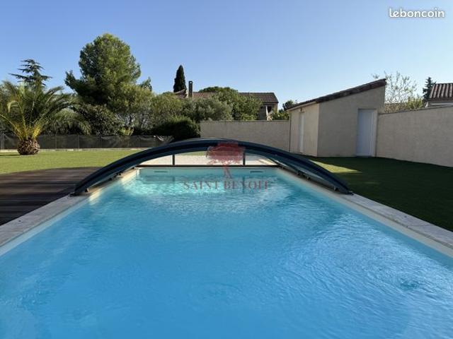 Villa 8 pièces 210 m²