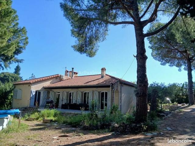 Villa 8 pièces 214 m²