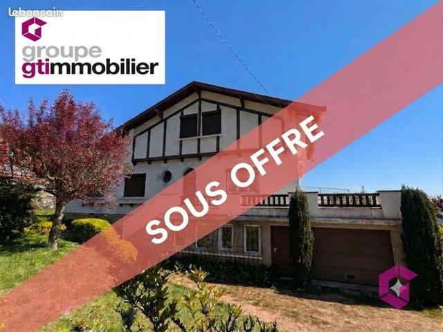 Villa 8 pièces 215 m²