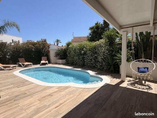 Villa 8 pièces 216 m²