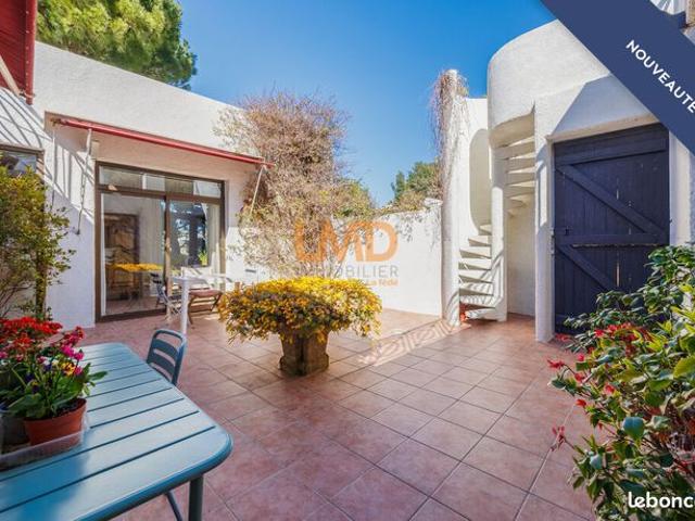 Villa 8 pièces 218 m²