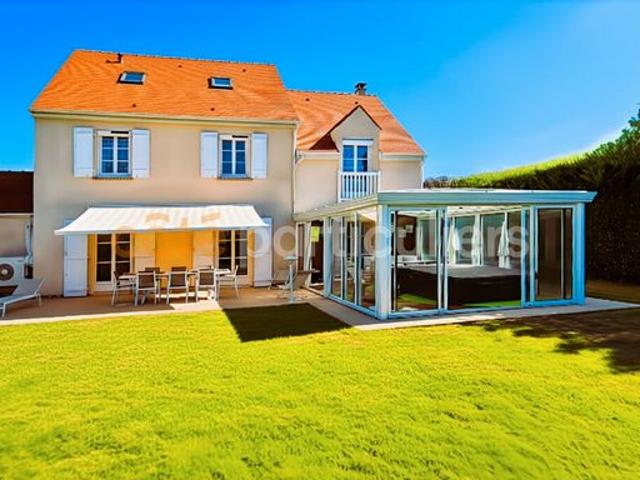 Villa 8 pièces 220 m²