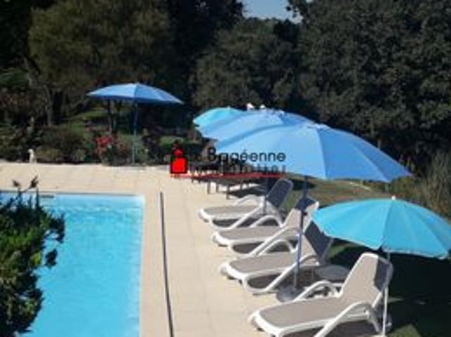 Villa 8 pièces 220 m²