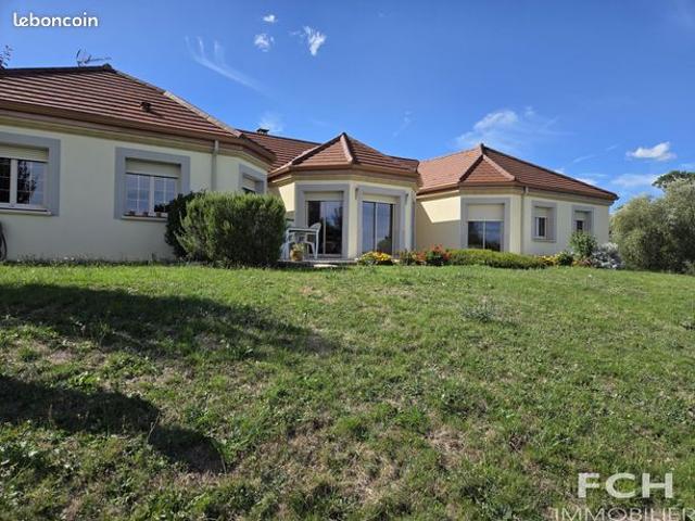 Villa 8 pièces 220 m²