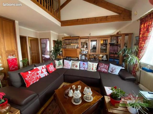 Villa 8 pièces 221 m²