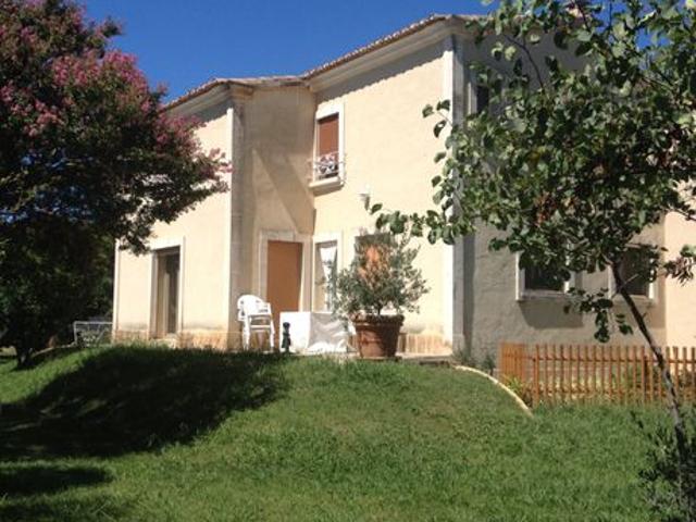 Villa 8 pièces 222 m²