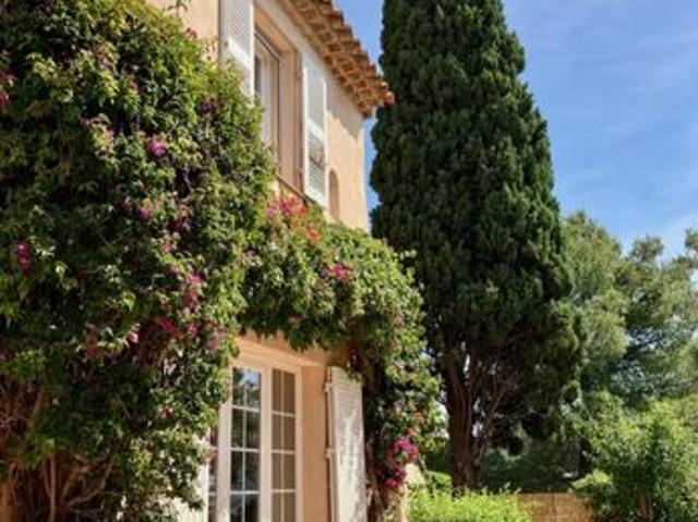 Villa 8 pièces 223 m²
