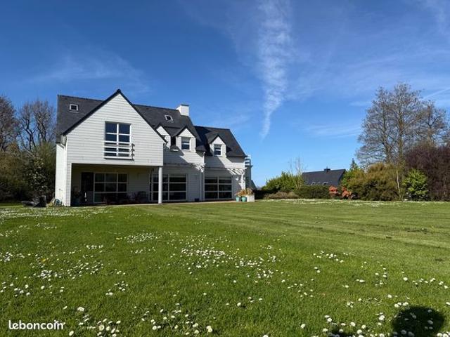 Villa 8 pièces 224 m²