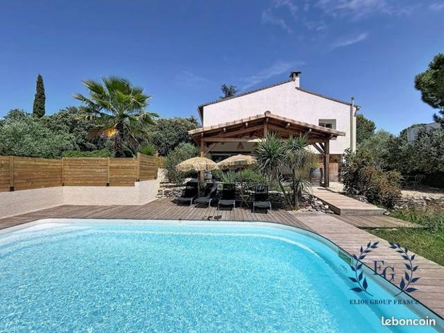 Villa 8 pièces 224 m²