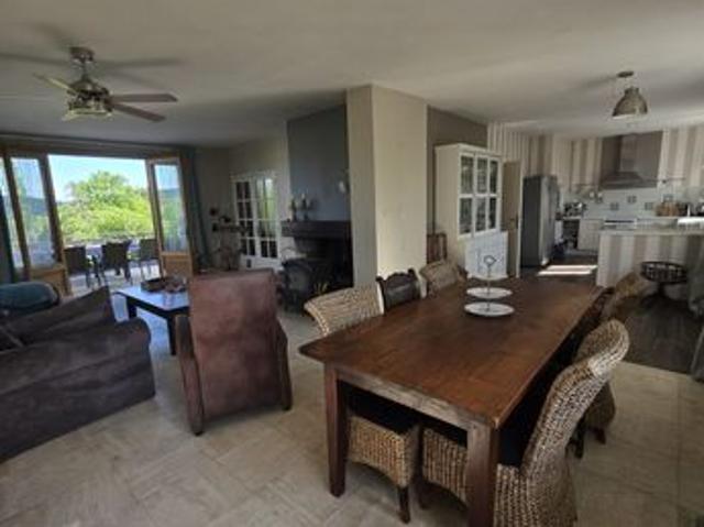 Villa 8 pièces 225 m²