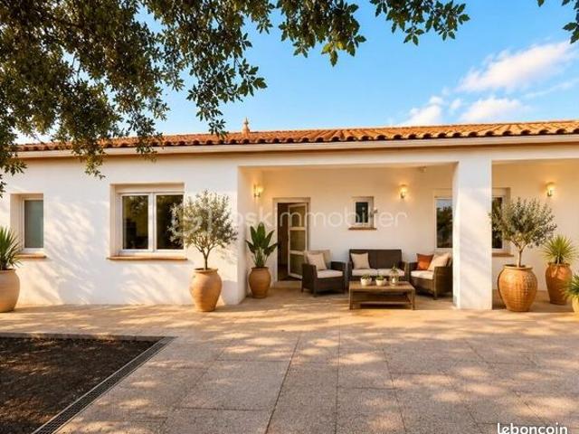 Villa 8 pièces 227 m²