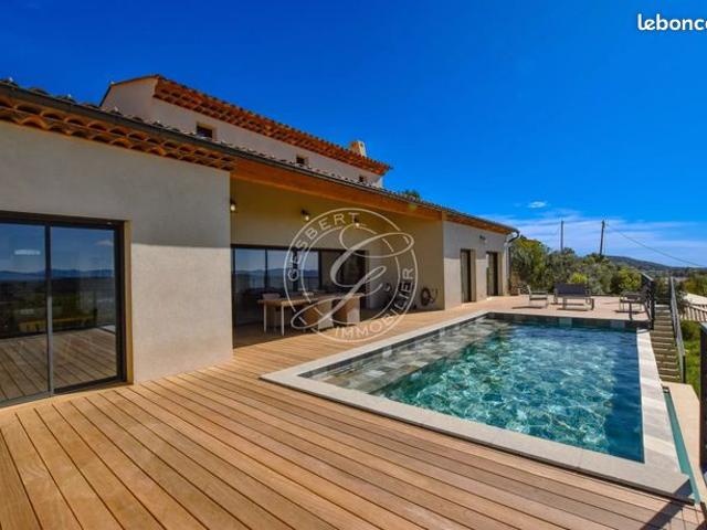 Villa 8 pièces 229 m²