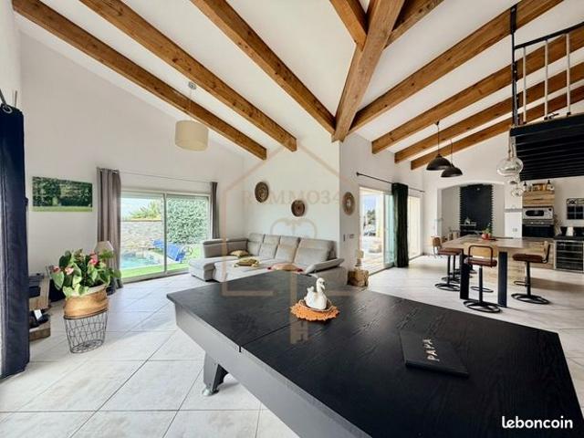 Villa 8 pièces 230 m²