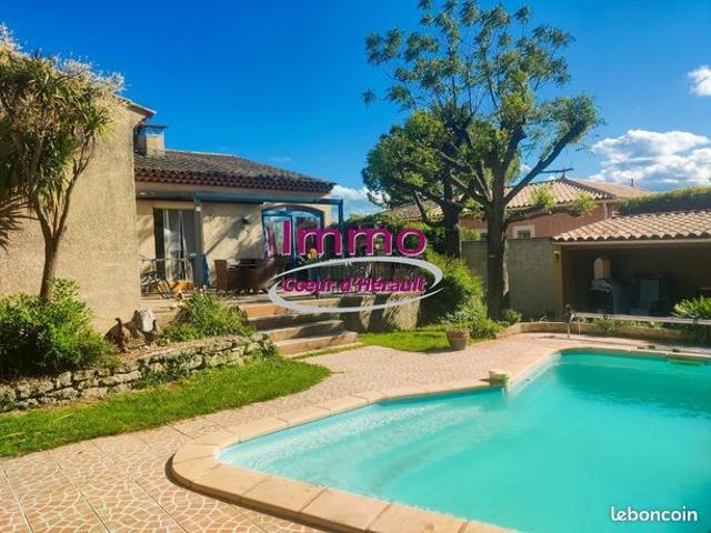 Villa 8 pièces 238 m²