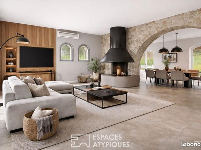 Villa 8 pièces 240 m²