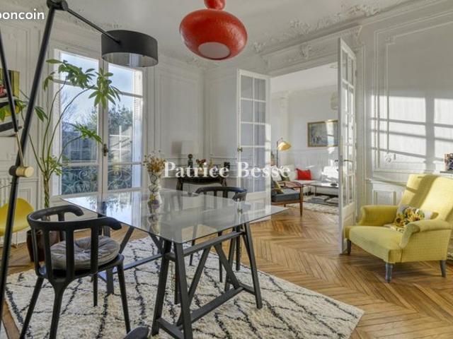 Villa 8 pièces 240 m²