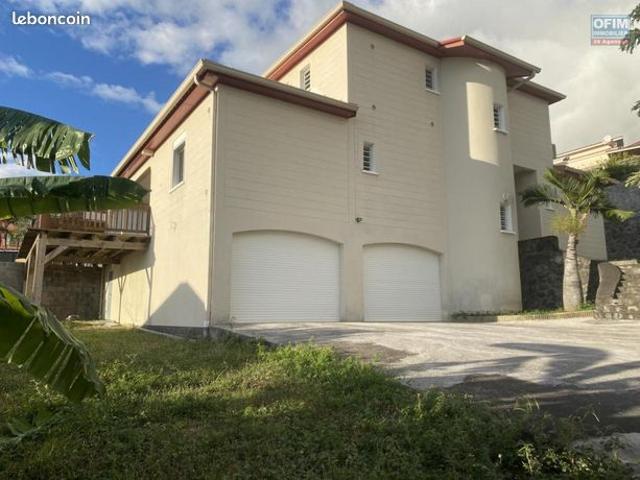 Villa 8 pièces 241 m²