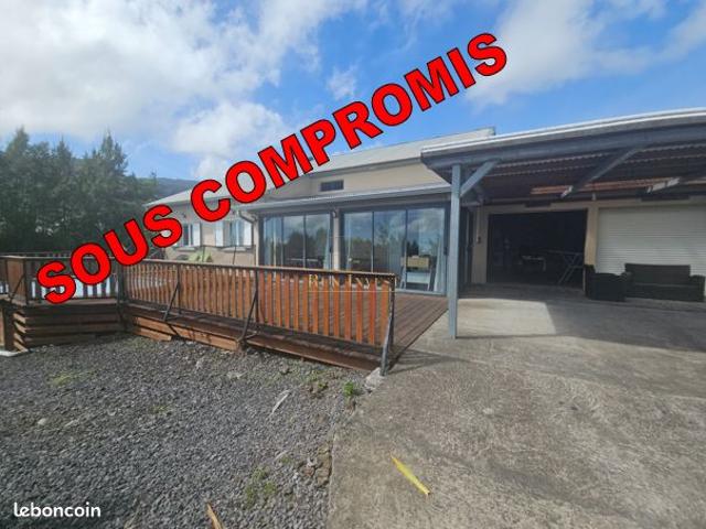 Villa 8 pièces 243 m²