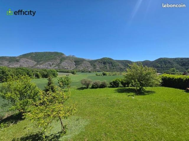 Villa 8 pièces 245 m²