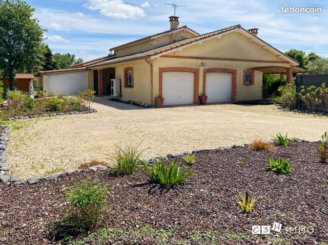 Villa 8 pièces 245 m²