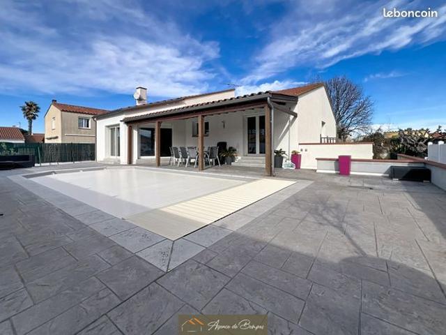 Villa 8 pièces 249 m²