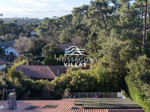 Villa 8 pièces 258 m²