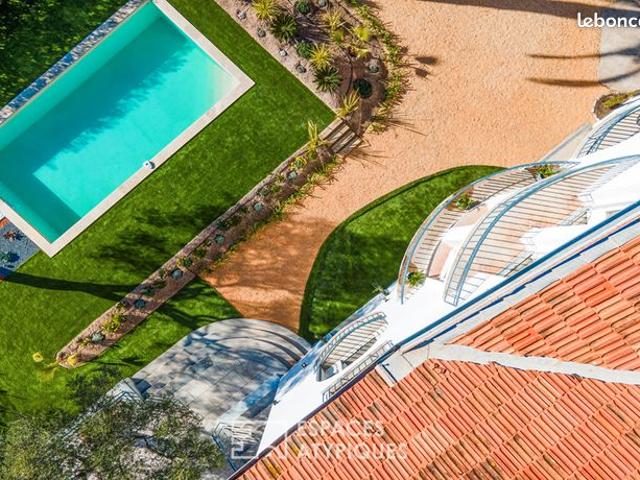 Villa 8 pièces 260 m²