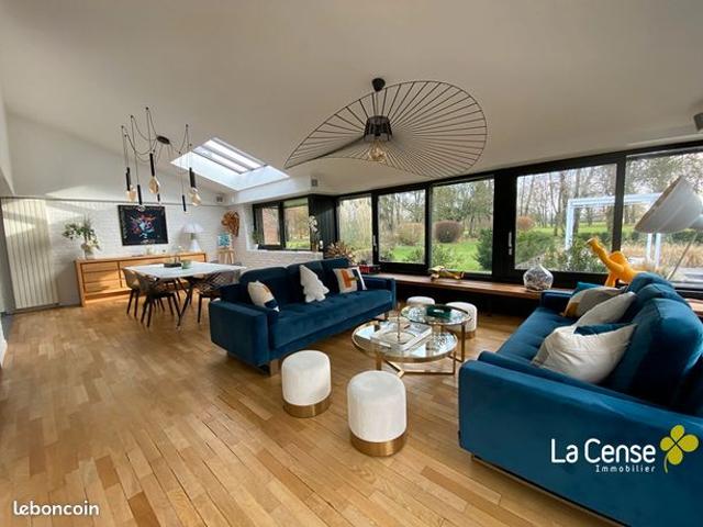 Villa 8 pièces 261 m²