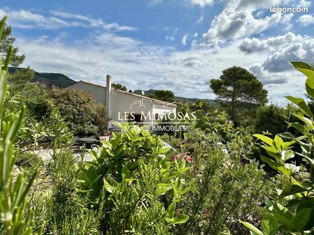 Villa 8 pièces 265 m²