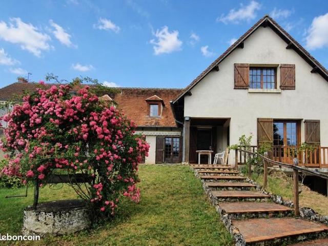 Villa 8 pièces 270 m²