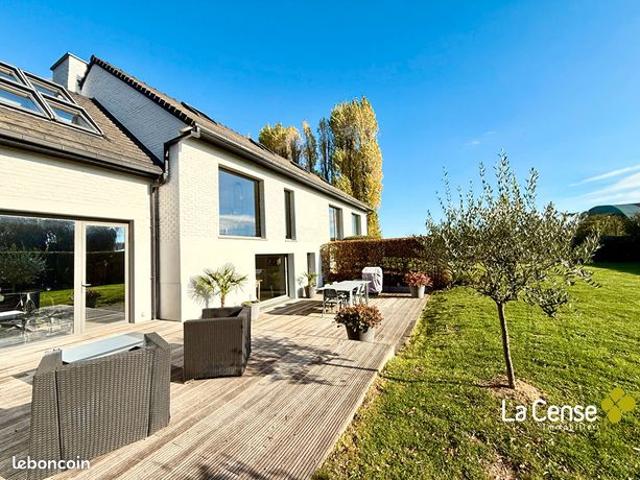 Villa 8 pièces 280 m²