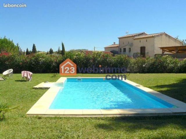 Villa 8 pièces 280 m²