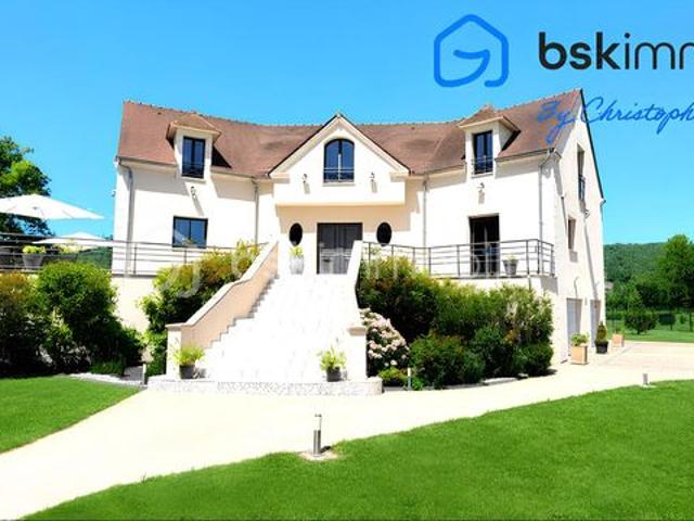 Villa 8 pièces 281 m²