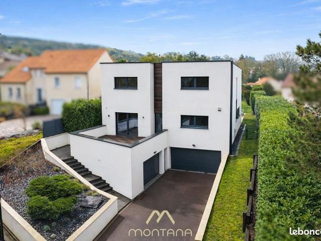 Villa 8 pièces 285 m²