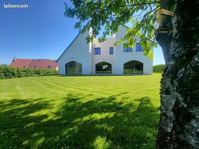 Villa 8 pièces 292 m²