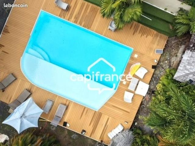 Villa 8 pièces 298 m²
