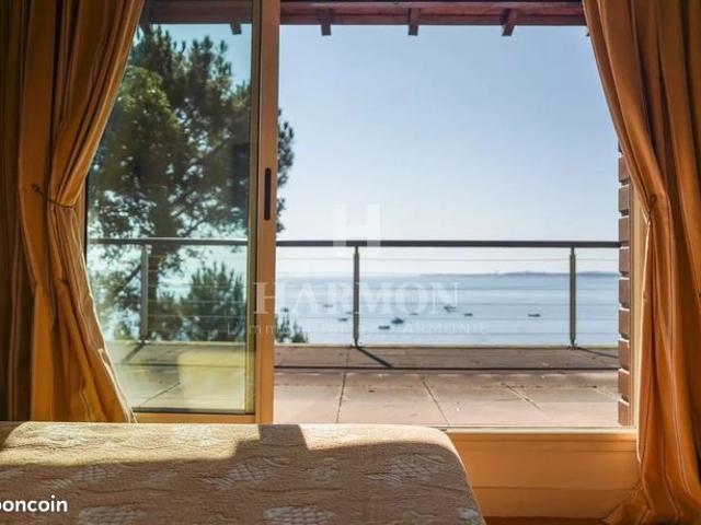 Villa 8 pièces 300 m²