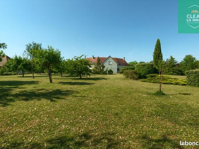 Villa 8 pièces 300 m²