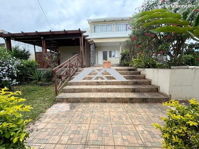 Villa 8 pièces 309 m²