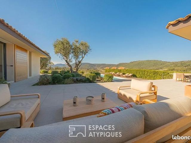 Villa 8 pièces 320 m²