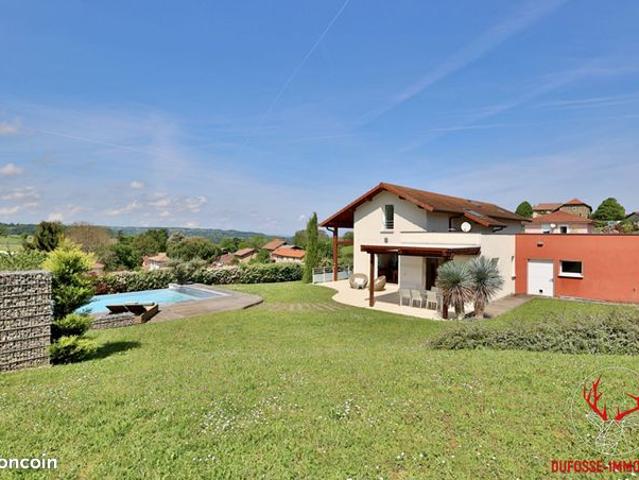Villa 8 pièces 320 m²