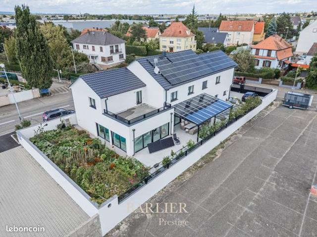 Villa 8 pièces 344 m²