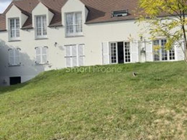 Villa 8 pièces 350 m²
