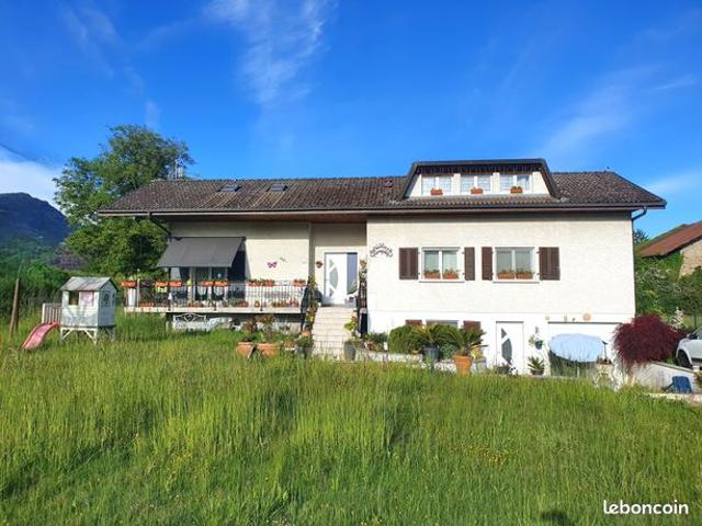 Villa 8 pièces Terrain de 1323 m²