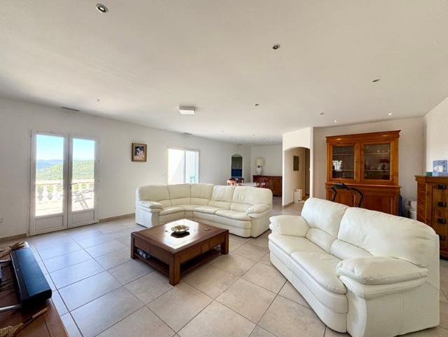Villa 8 pièces Vidauban