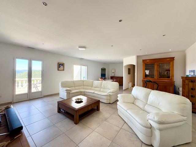 Villa 8 pièces Vidauban