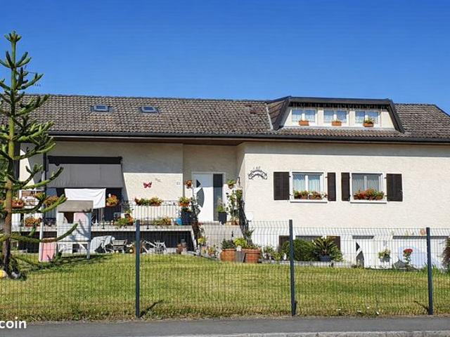 Villa 8 pièces Appartement indépendant + Terrain de 1323 m²