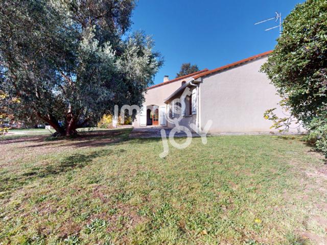 Villa 8 pièces avec jardin, sous sol et garage à Roques
