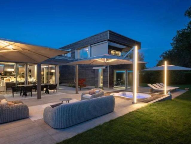 Villa 8.5 Zimmer