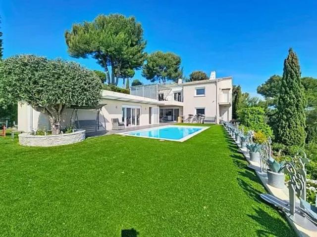 Villa 8P de 220m² vue MER et montagnes MONTALEIGNE 06700 SLV